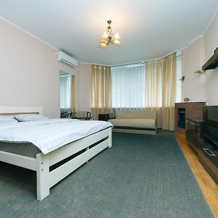 Apartment Poznyaky-Bazhana Kiev Exterior foto