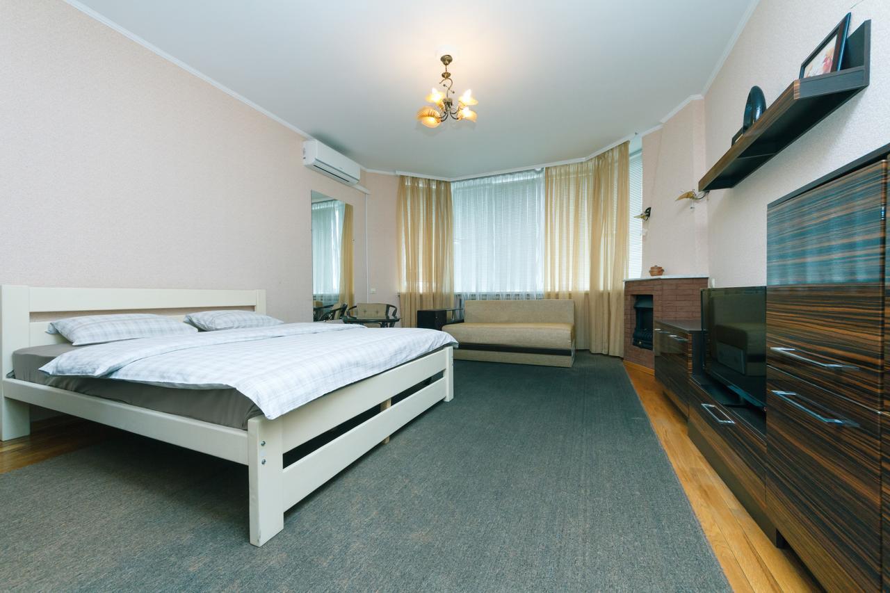 Apartment Poznyaky-Bazhana Kiev Exterior foto