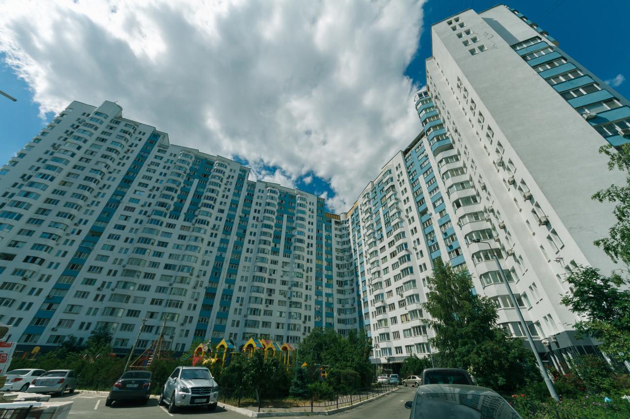 Apartment Poznyaky-Bazhana Kiev Exterior foto